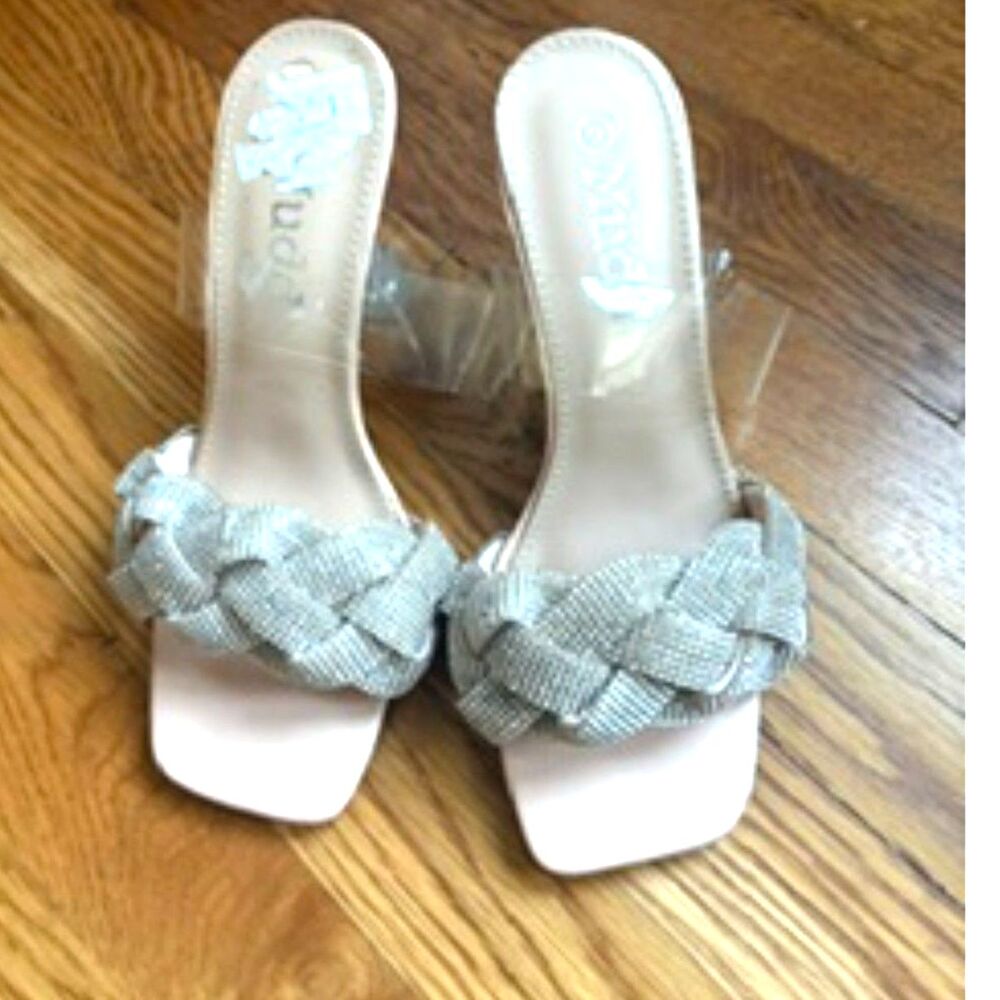 Mudd Women’s Braided Strap High Heel Sandals in size 6